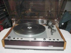Thorens TD 126 Thorens TD 126 mit Tonarm TP 16