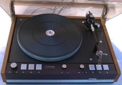 Thorens TD 126 MK II Thorens TD 126 MK II mit Tonarm TP 16