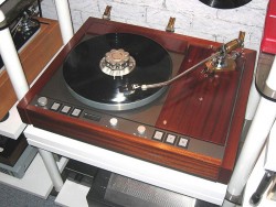 Thorens TD 127 Thorens TD 127 mit Tonarm SME 3012R